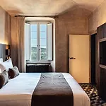 Riviera Hotel