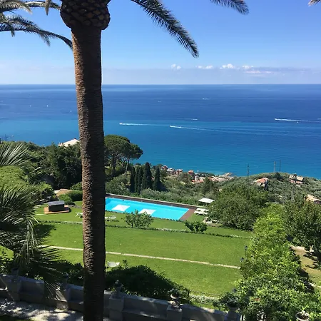 Szálloda Riviera 5*