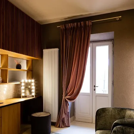 Riviera Hotel