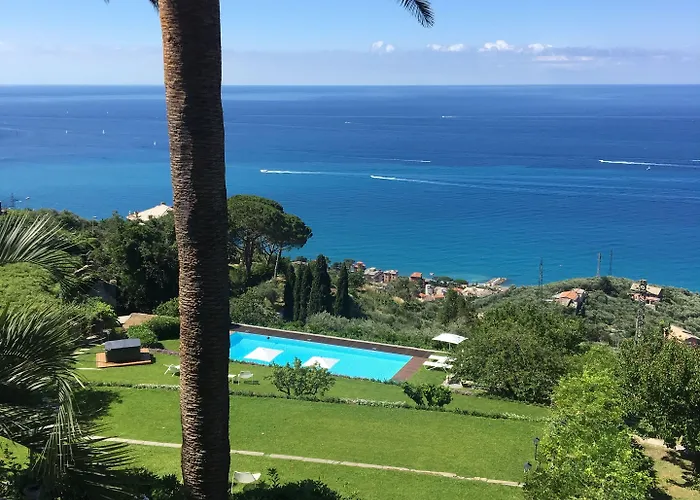 Hotel Riviera 5*
