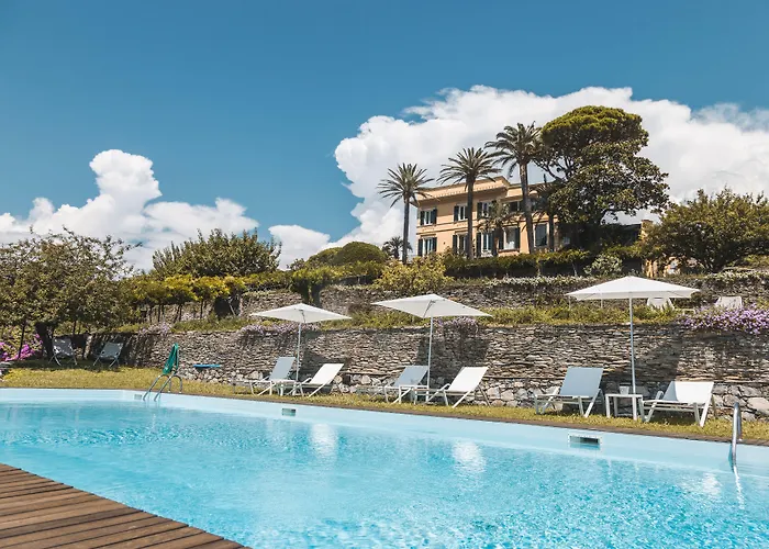 Riviera Hotel